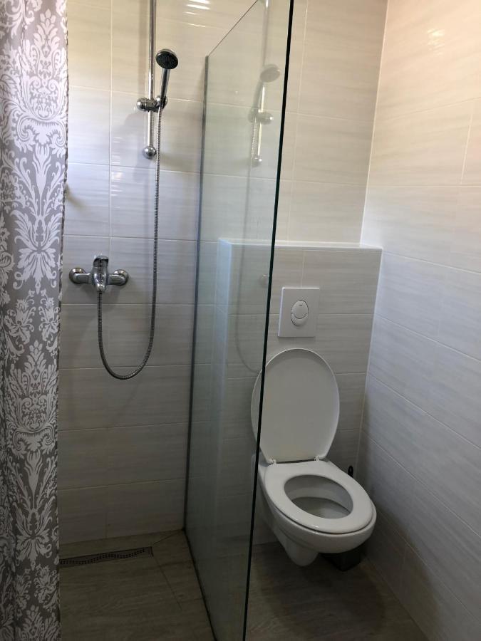 斯拉诺 维拉卢卡旅馆酒店 外观 照片